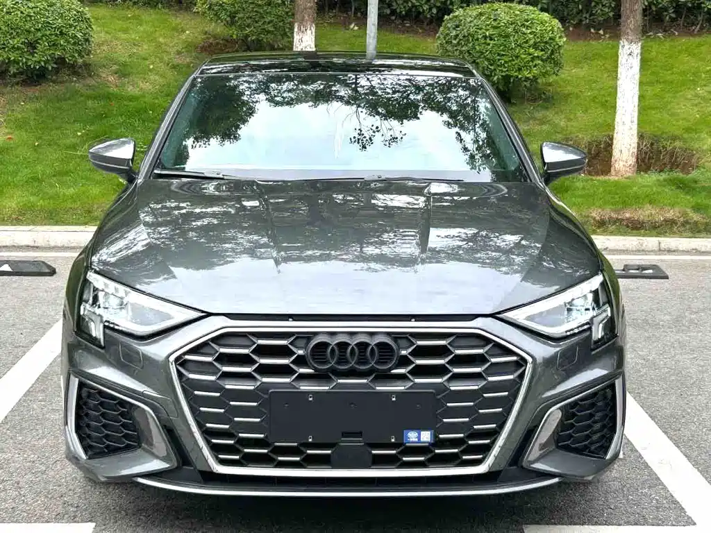 Audi A3 2023 A3L Limousine 35 TFSI Fashion Sporty купить на сайте DeffCars