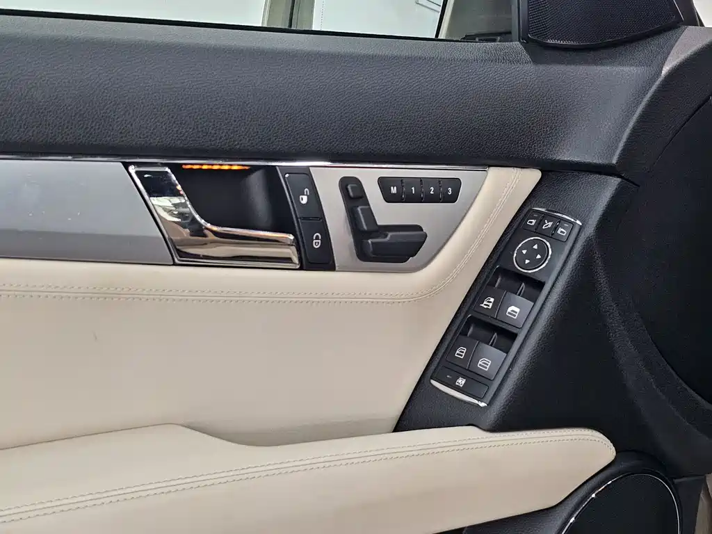 Mercedes-Benz C-Class AMG 2009 AMG C 63 Dynamic купить на сайте DeffCars
