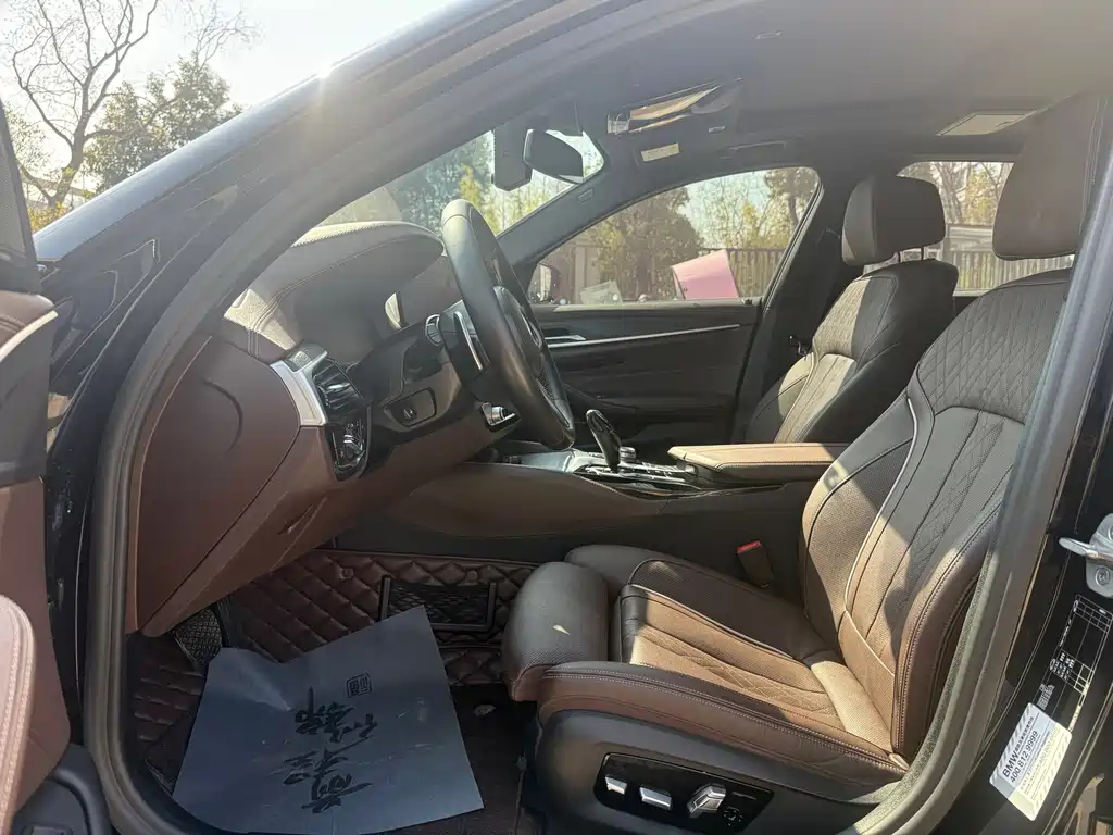BMW 5 Series 2021 530Li Exclusive M Sports Package купить на сайте DeffCars