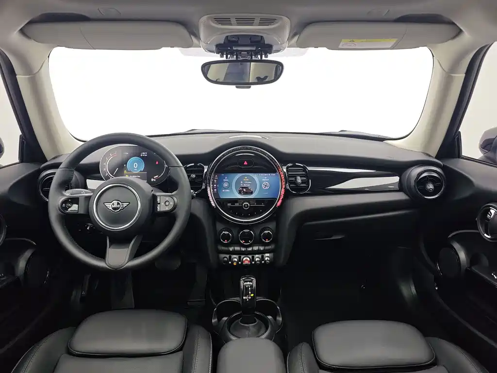 MINI 2023 1.5T COOPER Artist купить на сайте DeffCars