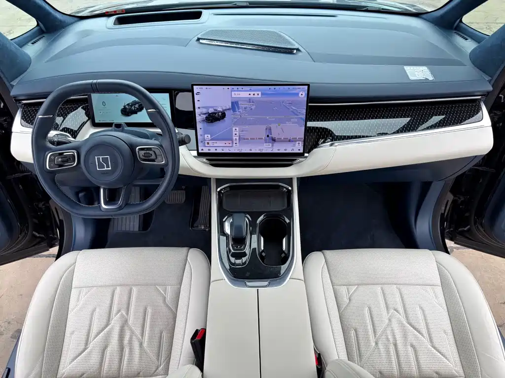 Jikrypton 009 2024 seven-seat aisle version four-wheel drive 108kWh купить на сайте DeffCars