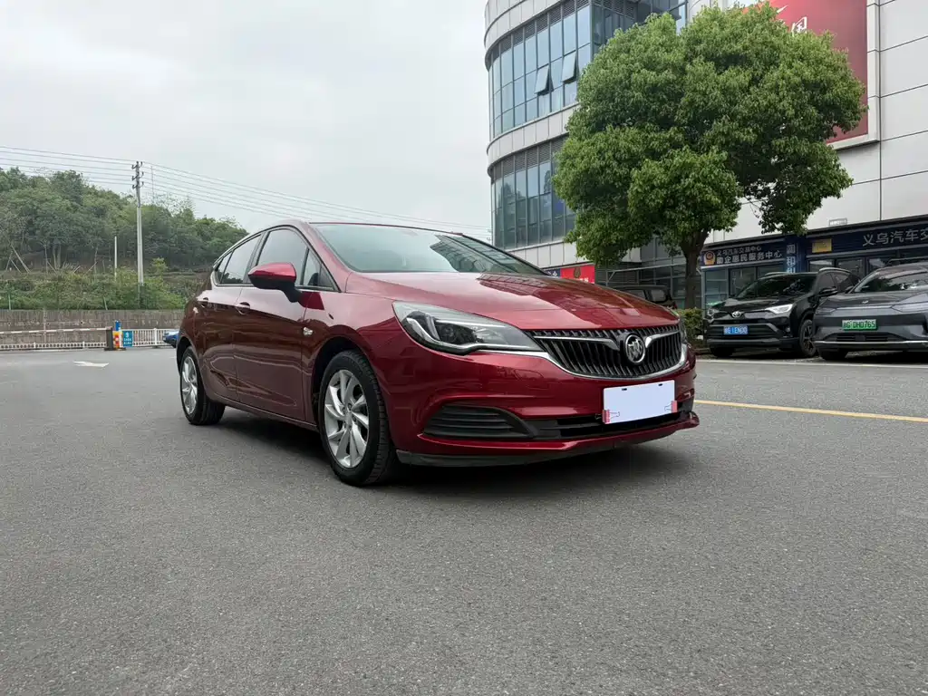 Weilan 2018 Hatchback 15S Automatic Leading Type купить на сайте DeffCars