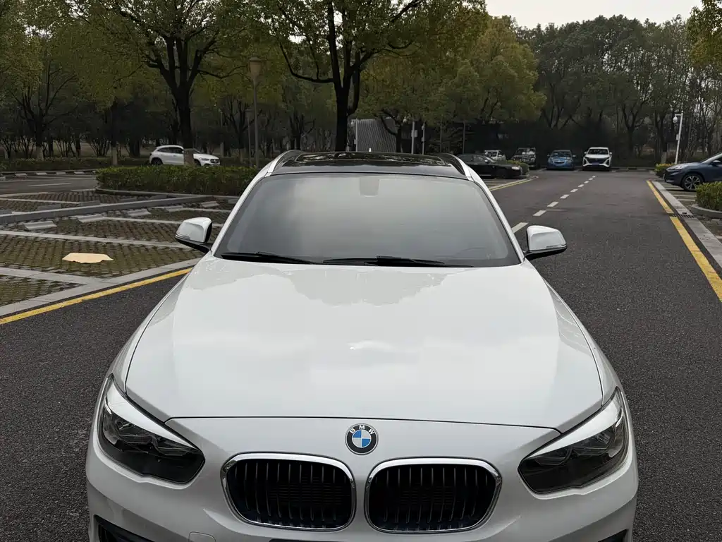BMW 1 Series imported 2016 118i leading model купить на сайте DeffCars
