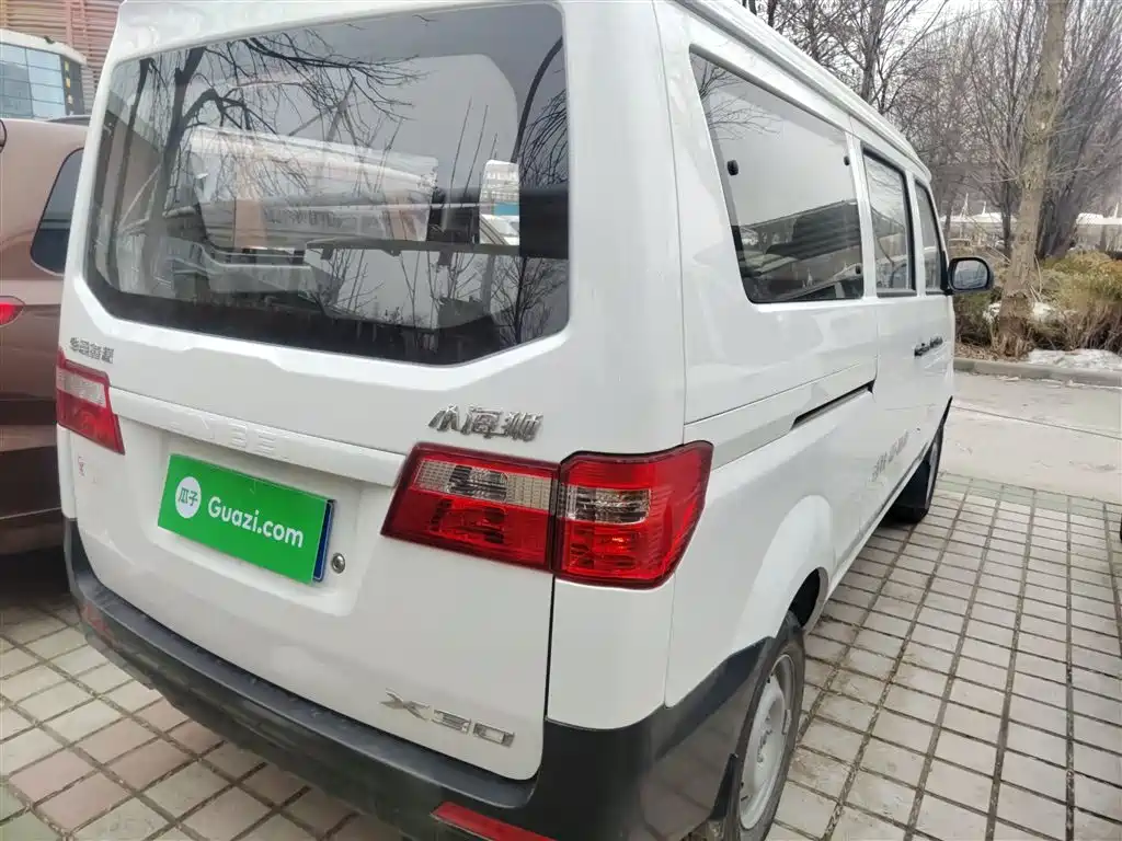 Hiace X30 2023 1.5L super luxury bus 5/6/7 seats non-air conditioning version SWC15M купить на сайте DeffCars
