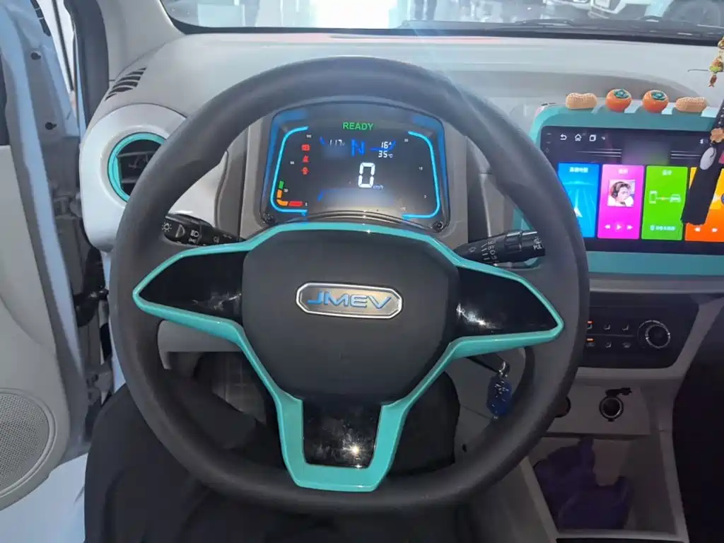 Yizhi EV2 2024 model 201km comfort model купить на сайте DeffCars