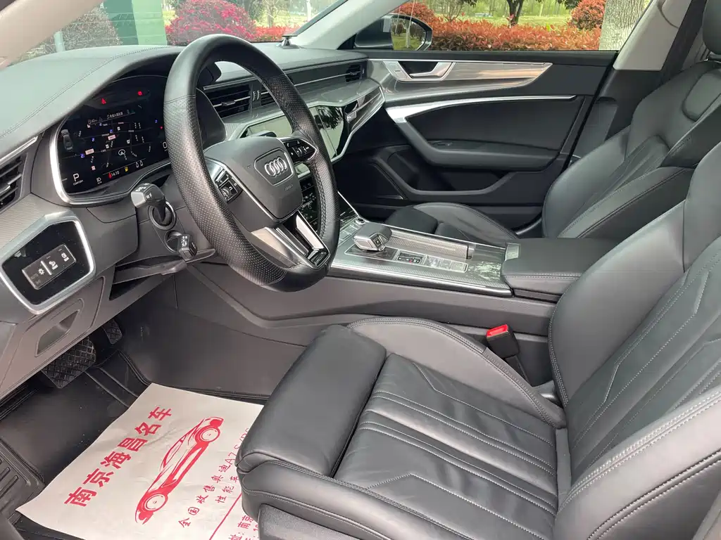 Audi A7 2023 45 TFSI Premium Selection купить на сайте DeffCars