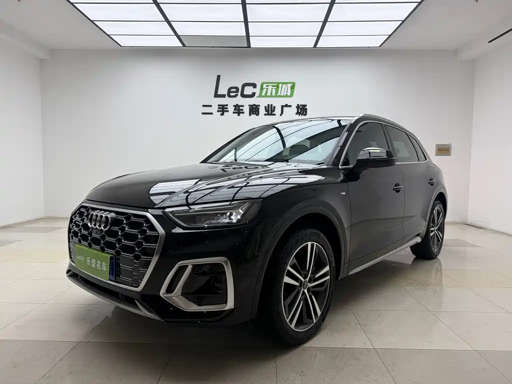Audi Q5L 2022 40T luxury and dynamic model купить на сайте DeffCars