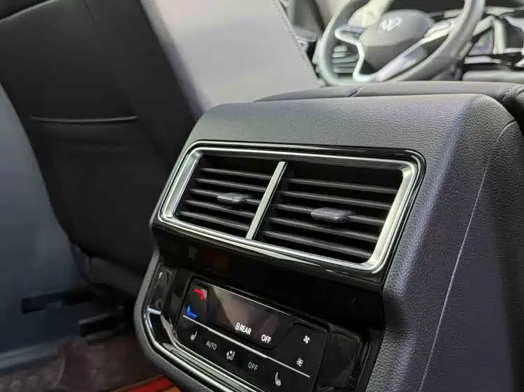 Touron 2024 380TSI four-wheel drive supreme flagship version купить на сайте DeffCars