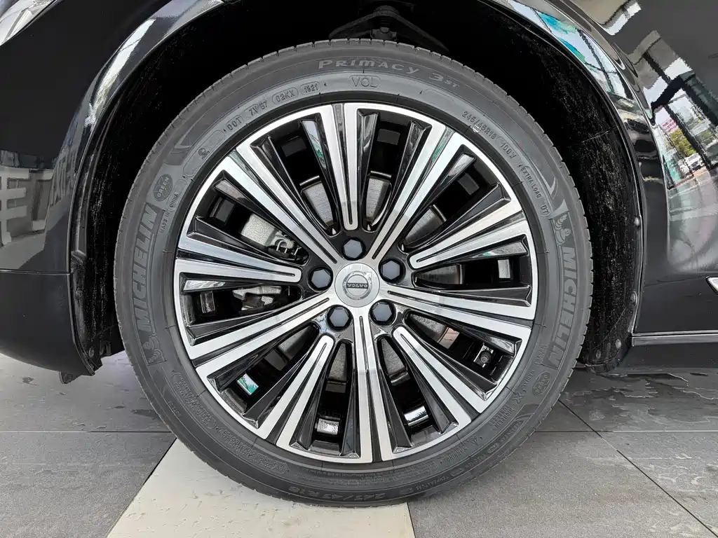 Volvo S90 2021 B5 Zhiyuan Luxury Edition купить на сайте DeffCars