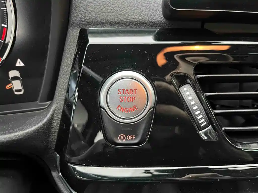 BMW 1 Series 2022 120i M Sports Night Edition купить на сайте DeffCars
