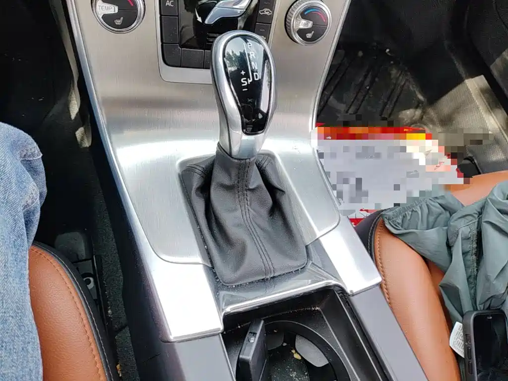 Volvo S60 2018 S60L T4 Zhiyuan Edition купить на сайте DeffCars