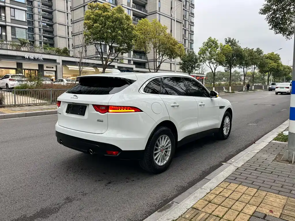 Jaguar F-PACE 2019 2.0T four-wheel drive urban exclusive edition купить на сайте DeffCars