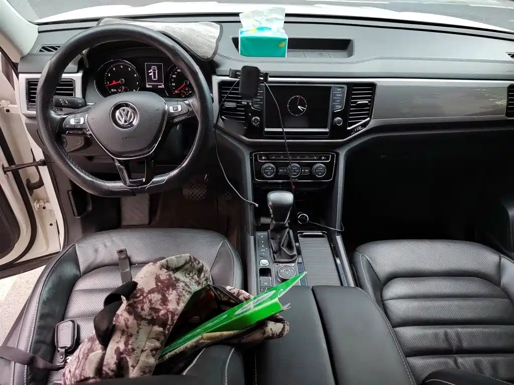 Touron 2017 380TSI four-wheel drive luxury version купить на сайте DeffCars