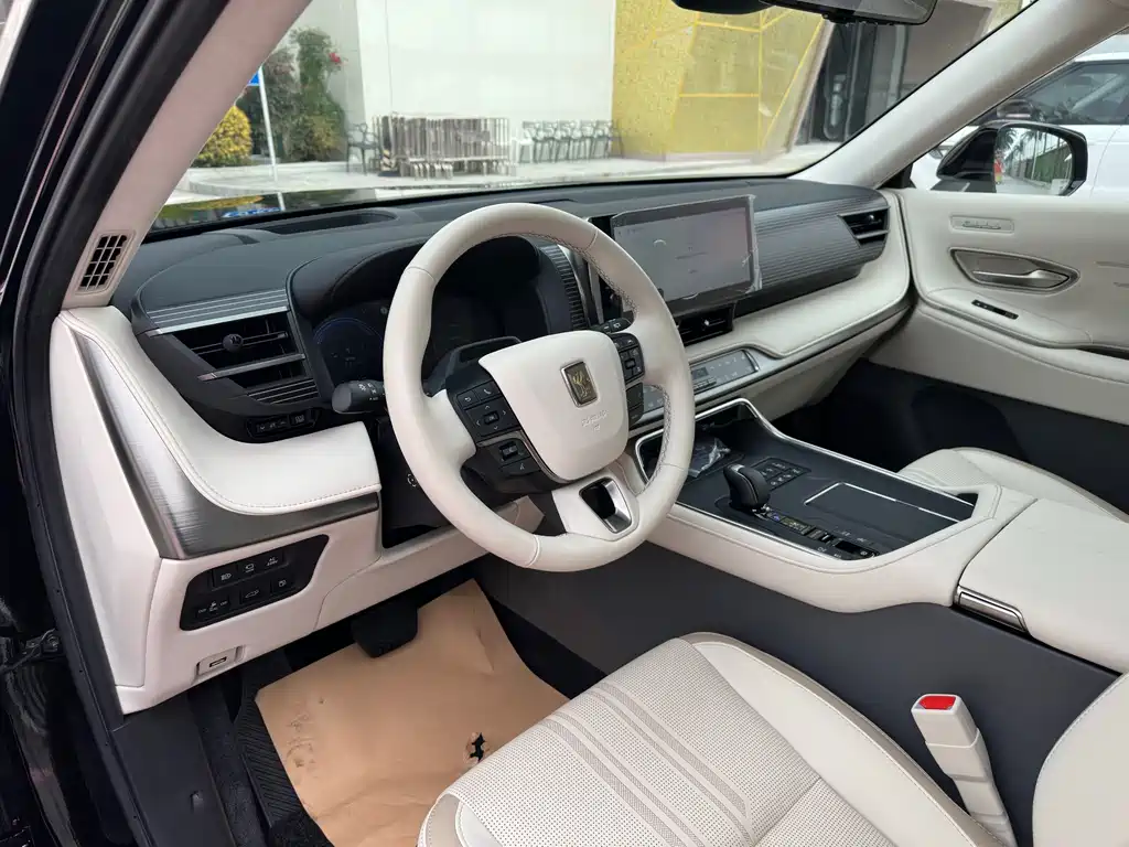 Shiji 2024 3.5L PHEV Basic Edition купить на сайте DeffCars