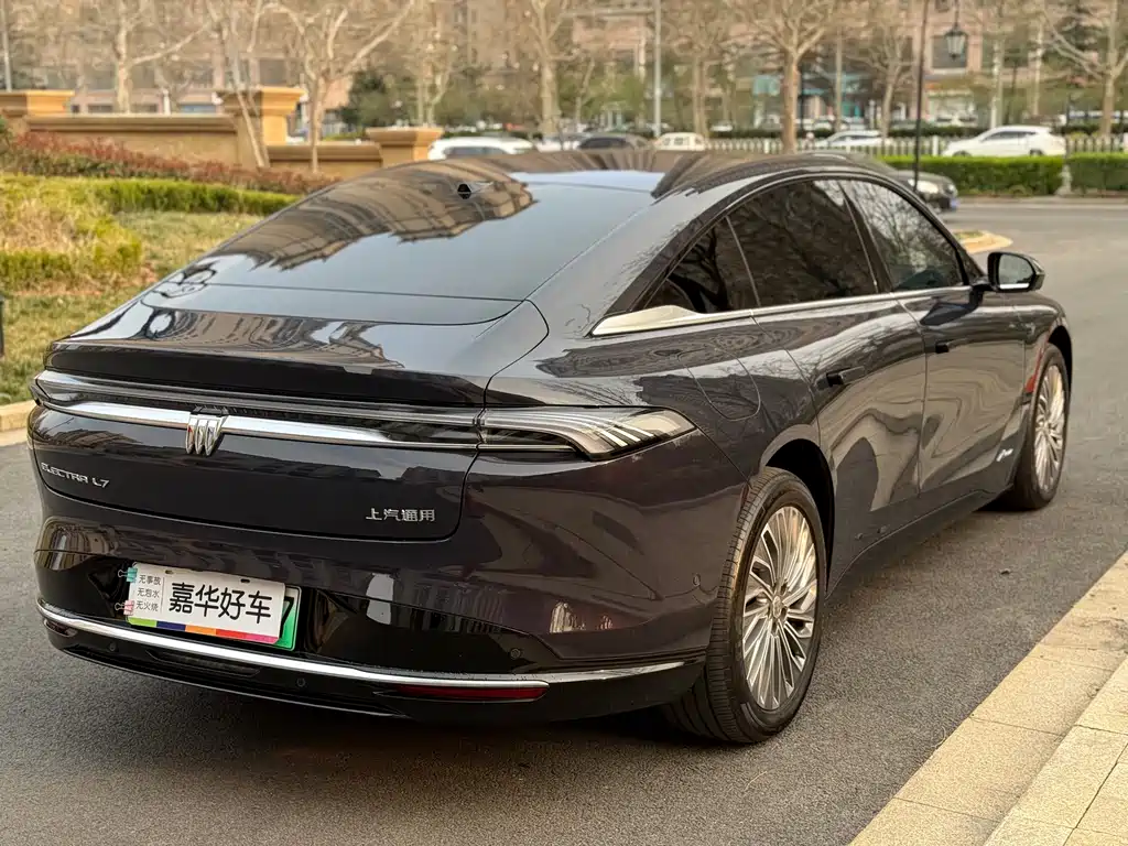 Buick Zhijing L7 2025 Aivia купить на сайте DeffCars
