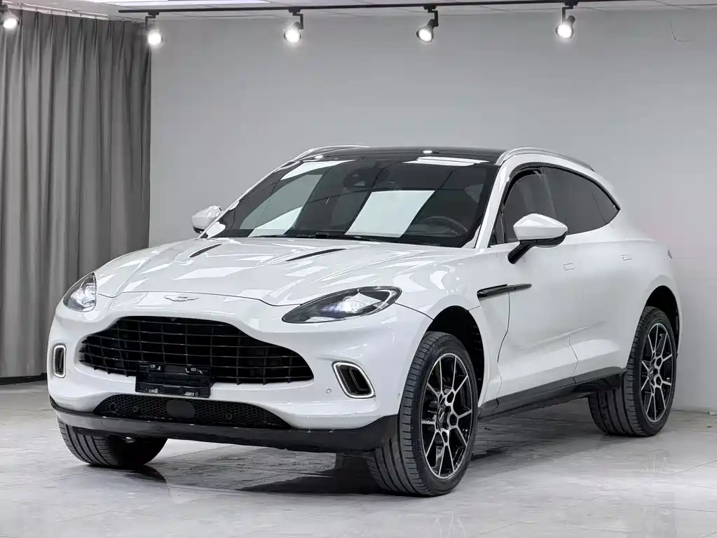 Aston Martin DBX 2022 4.0T V8 купить на сайте DeffCars