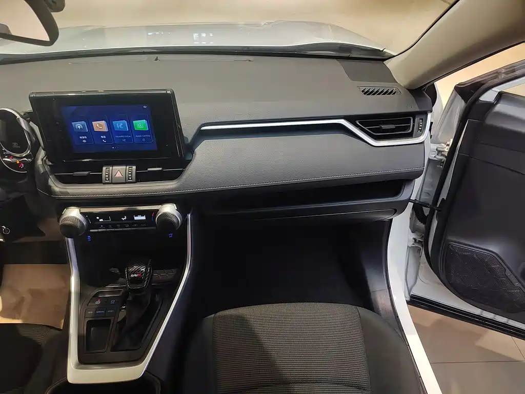 RAV4 Rongfang 2022 2.0L CVT two-wheel drive urban version купить на сайте DeffCars