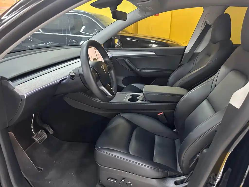 Model Y 2022 rear-wheel drive version купить на сайте DeffCars