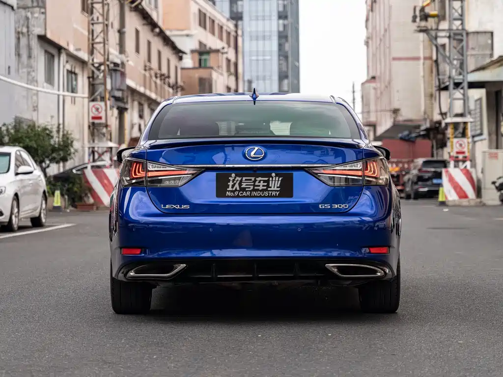 Lexus GS 2017 300 F SPORT купить на сайте DeffCars