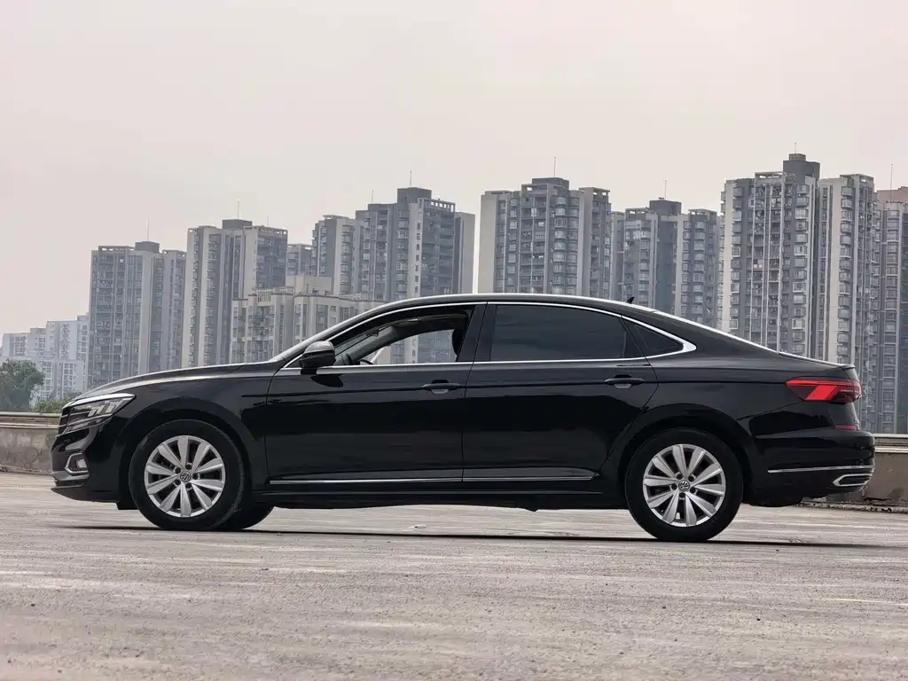 Passat 2019 330TSI Elite Edition National VI купить на сайте DeffCars