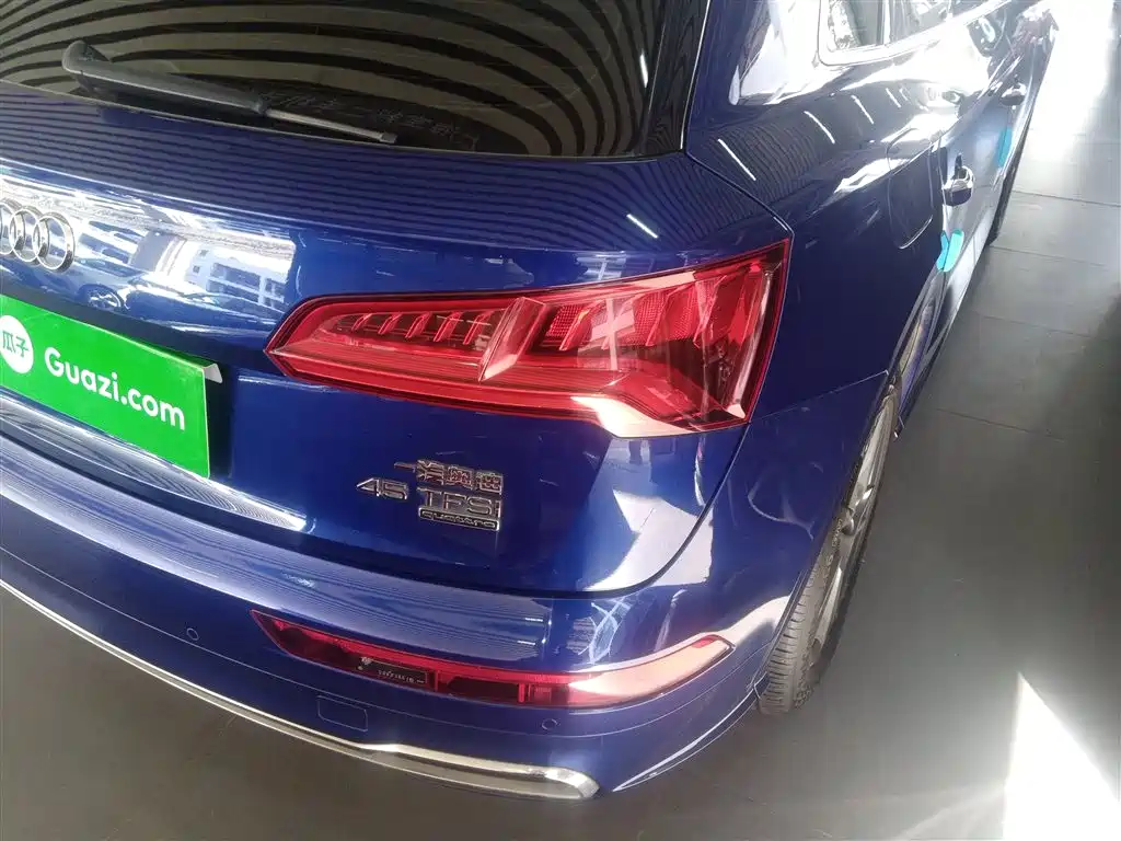 Audi Q5L 2018 45 TFSI Exclusive Fashion Type National V купить на сайте DeffCars