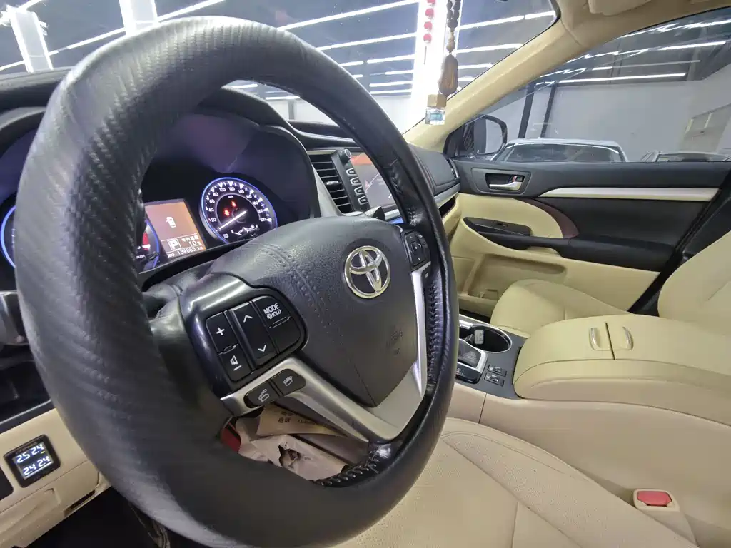 Highlander 2015 2.0T four-wheel drive luxury version 7 seats купить на сайте DeffCars