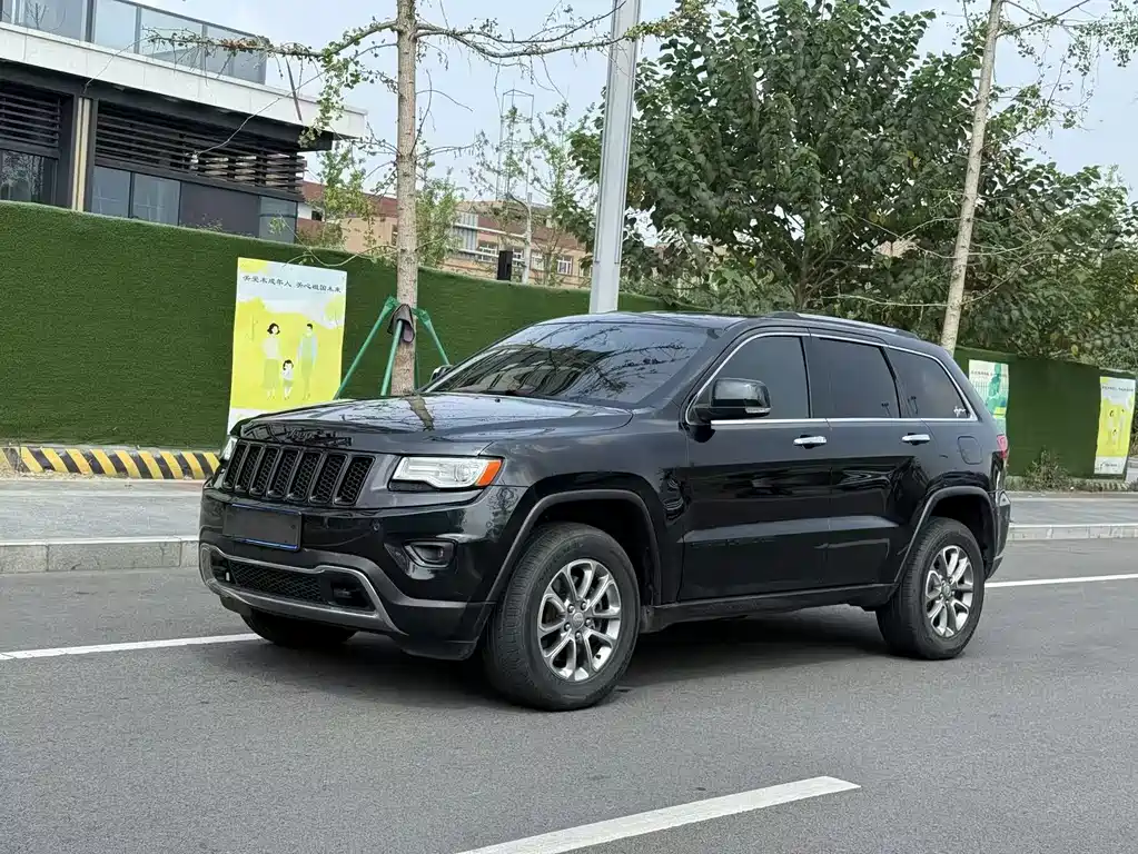 Grand Cherokee (импорт) 2014 3.6L Elite Navigation Edition купить на сайте DeffCars