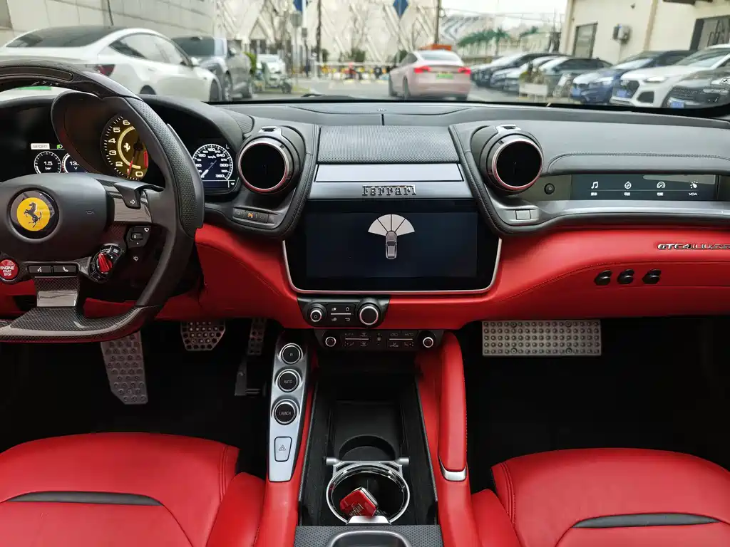 GTC4Lusso 2017 3.9T V8 купить на сайте DeffCars