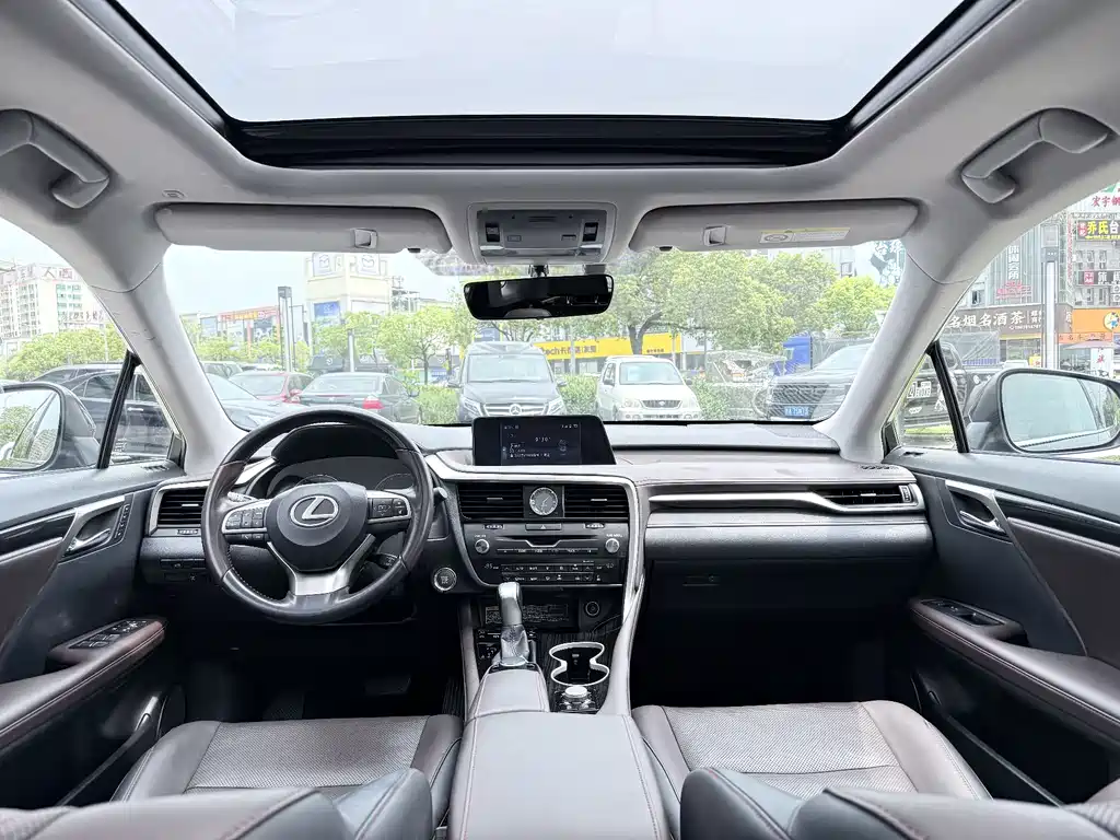 Lexus RX 2016 300 four-wheel drive elegant version National V купить на сайте DeffCars
