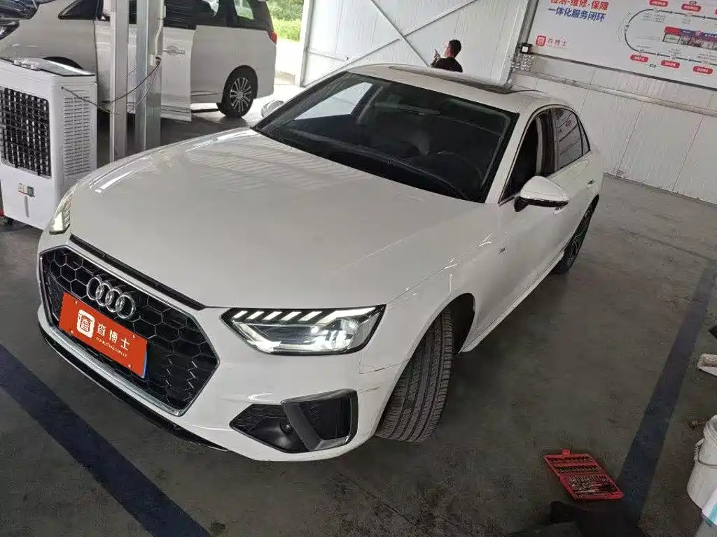 Audi A4L 2024 40 TFSI Fashionable and Dynamic купить на сайте DeffCars