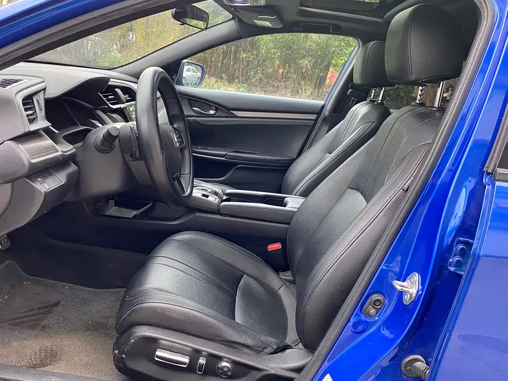 Civic 2021 HATCHBACK 220TURBO CVT cool control купить на сайте DeffCars