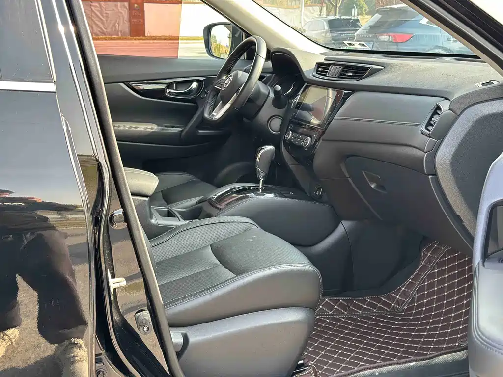 X-Trail 2019 2.0L CVT Intelligent Comfort Edition 2WD купить на сайте DeffCars