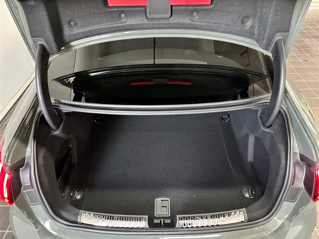 Audi A5L 2026 2.0T sports version quattro купить на сайте DeffCars