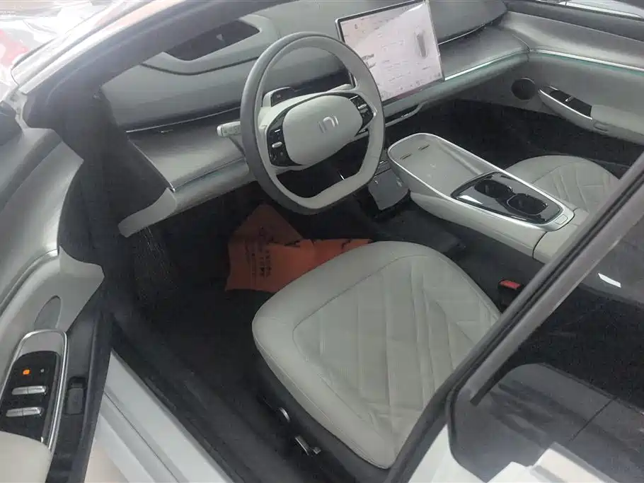 Changan Qiyuan A07 2023 model extended range 200 Max купить на сайте DeffCars