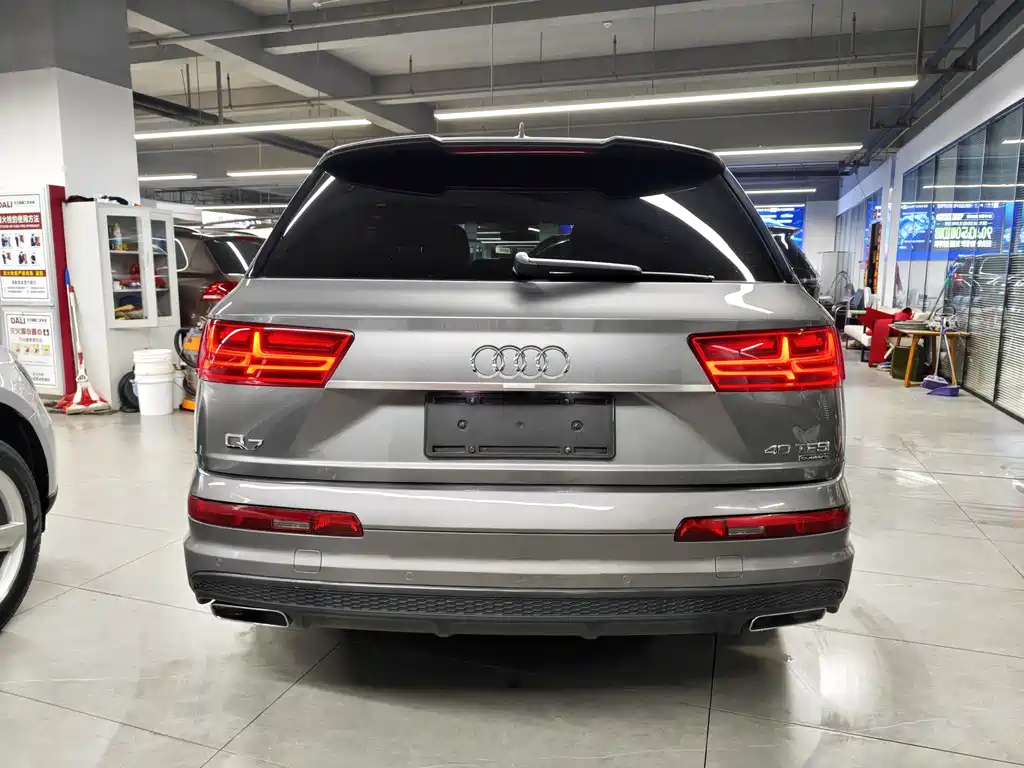Audi Q7 2016 40 TFSI S line sports model купить на сайте DeffCars