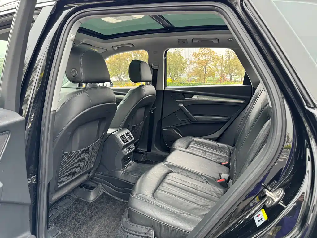 Audi Q5L 2020 45 TFSI exclusive and fashionable model купить на сайте DeffCars