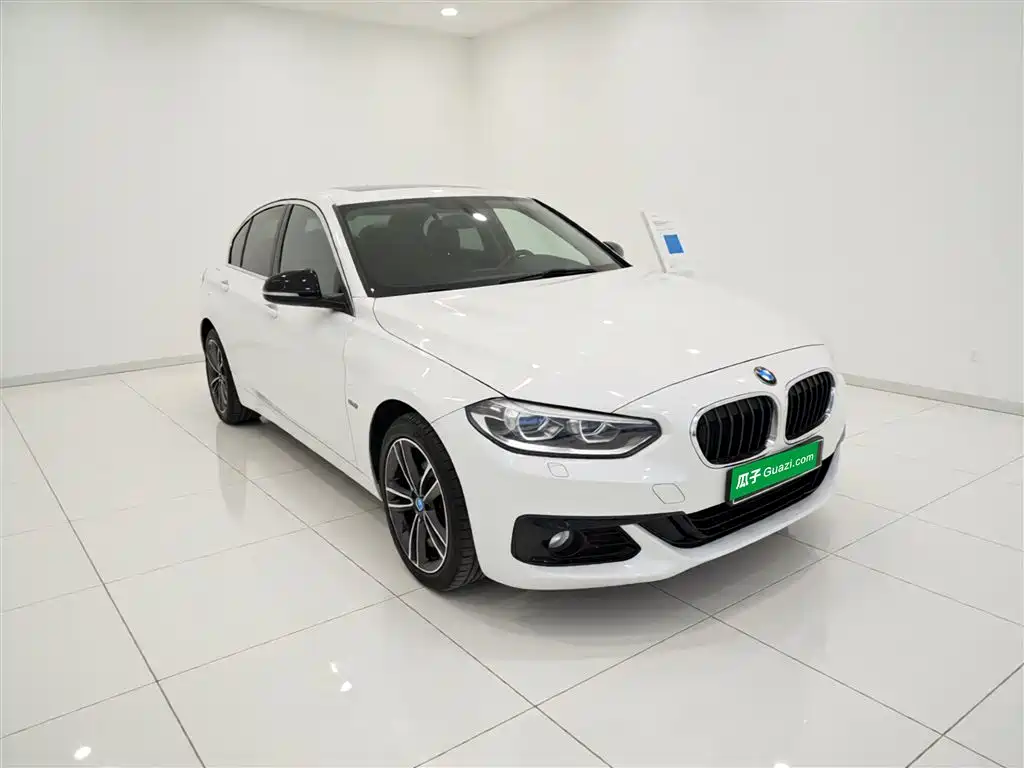 BMW 1 Series 2018 118i Sports купить на сайте DeffCars