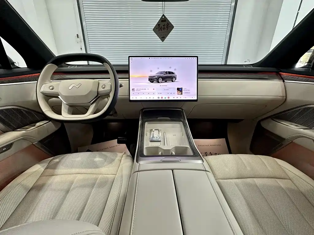 Ledo L90 2025 Ultra six-seater version купить на сайте DeffCars