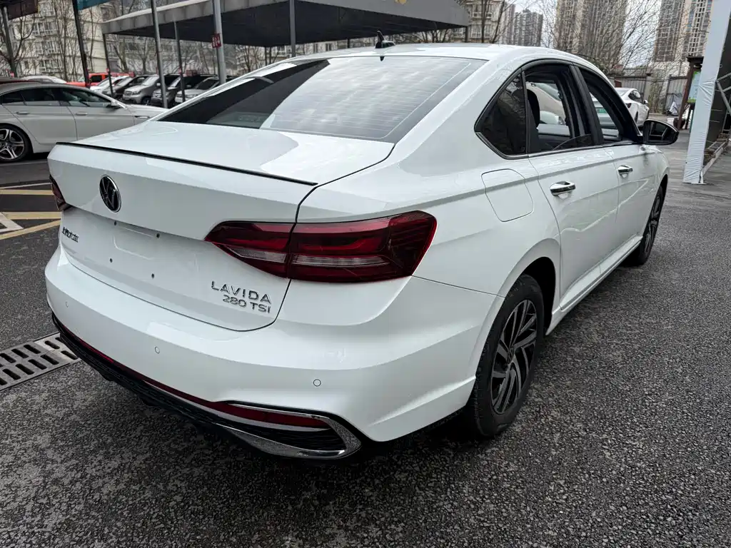 Lavida 2023 280TSI DSG Starry Sky Full Edition купить на сайте DeffCars
