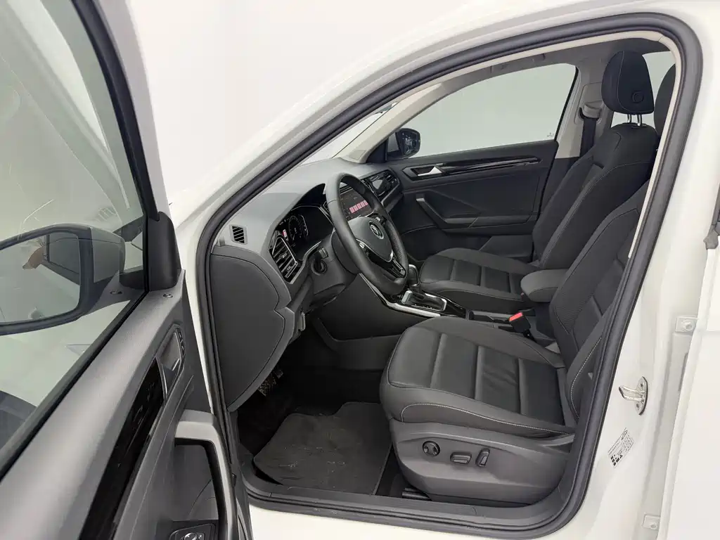T-ROC 2022 model 280TSI DSG two-wheel drive comfort PLUS купить на сайте DeffCars