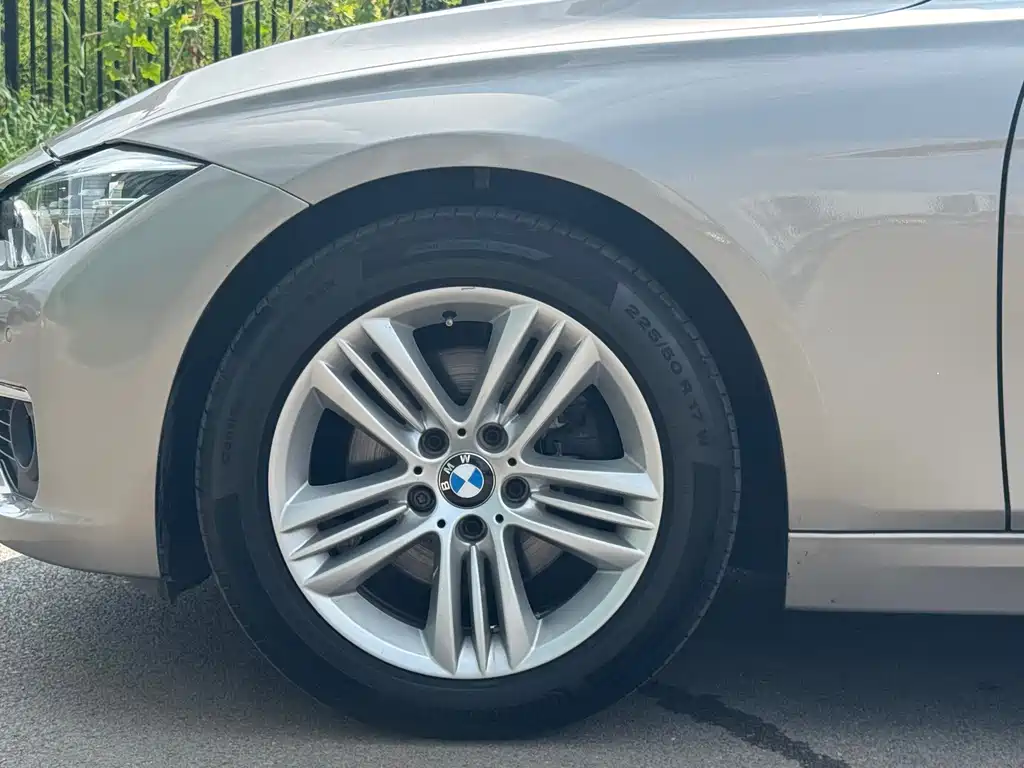 BMW 3 Series 2017 320Li Fashion Model купить на сайте DeffCars