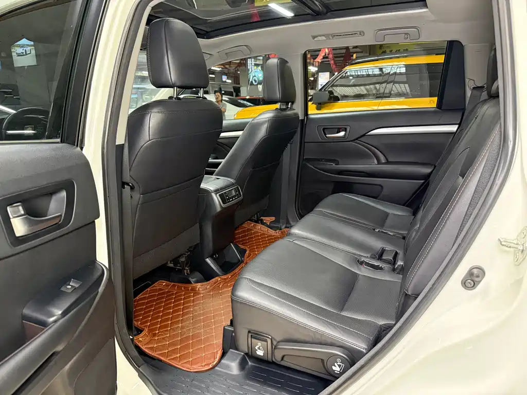 Highlander 2015 2.0T four-wheel drive luxury version 7 seats купить на сайте DeffCars
