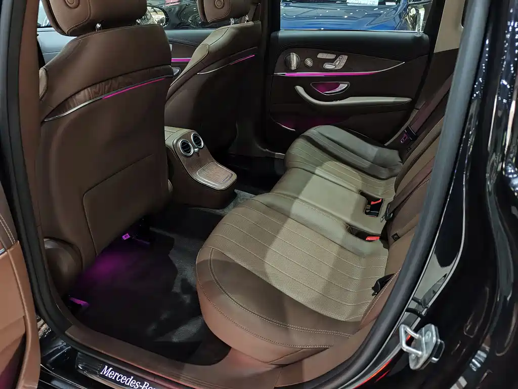 Mercedes-Benz E-Class 2022 E 300 L Luxury Model купить на сайте DeffCars