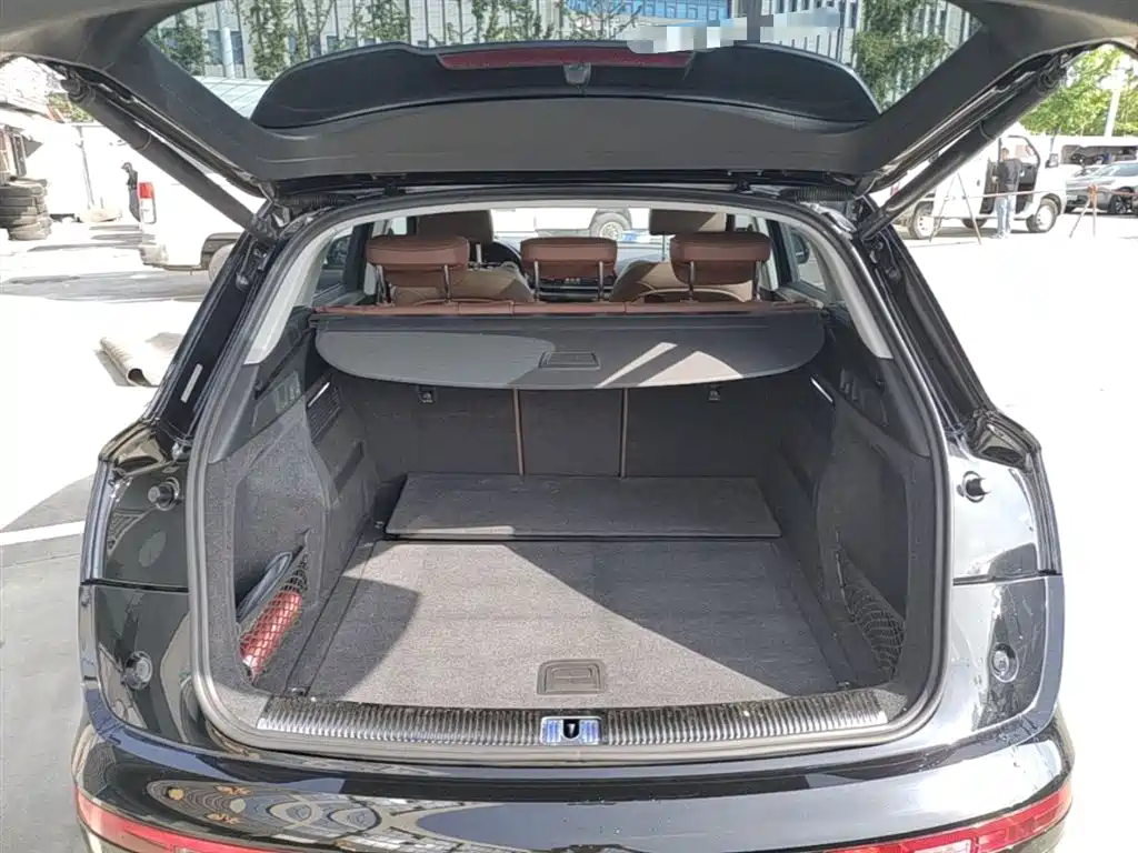 Audi Q5L 2022 40T luxury and dynamic model купить на сайте DeffCars