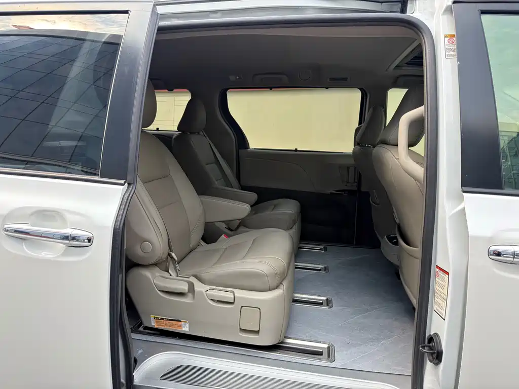 SIENNA 2015 3.5L 2WD L купить на сайте DeffCars