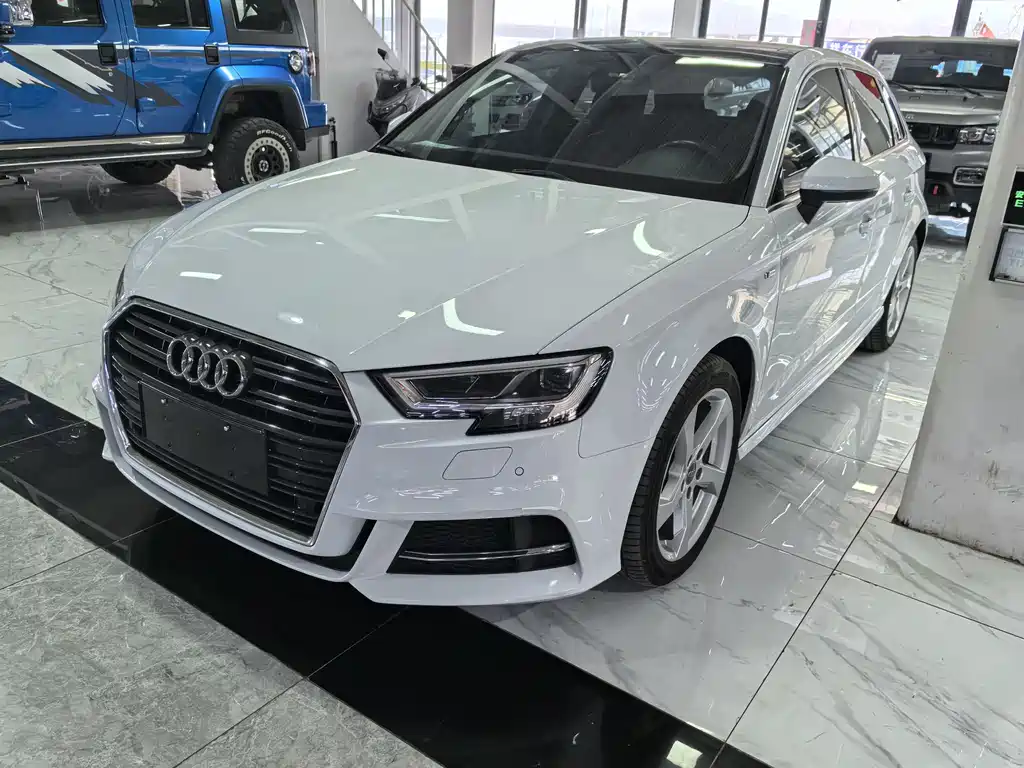 Audi A3 2019 Sportback 35 TFSI Fashion Type National VI купить на сайте DeffCars