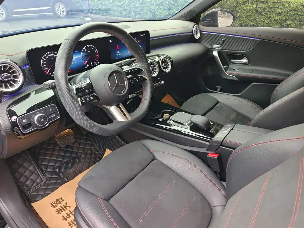 Mercedes-Benz A-Class 2024 A 200 L Fashion купить на сайте DeffCars
