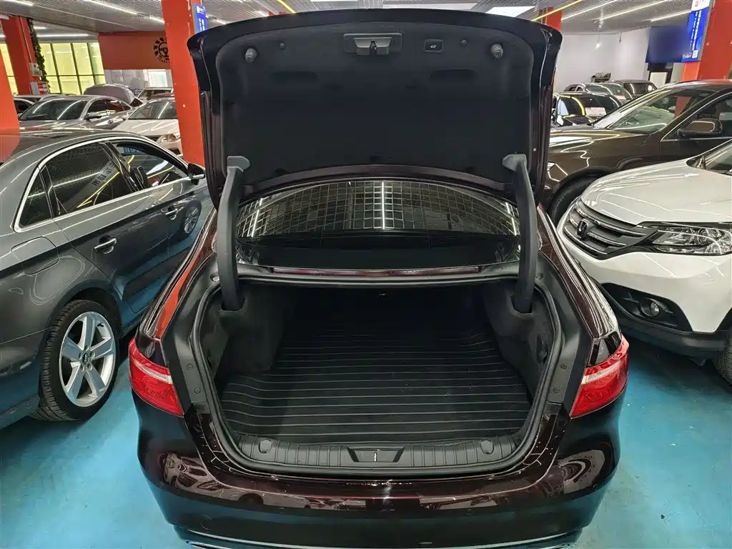 Jaguar XFL 2018 XFL 2.0T 250PS Deluxe Edition купить на сайте DeffCars