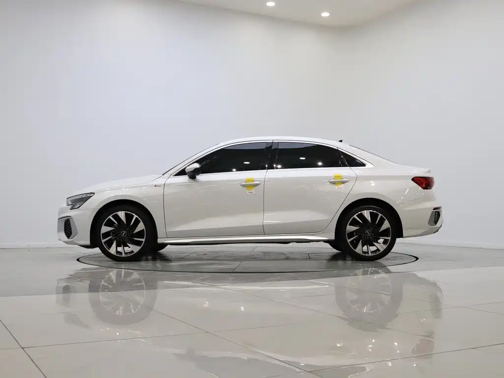 Audi A3 2023 facelift A3L Limousine 35 TFSI fashionable and sporty купить на сайте DeffCars