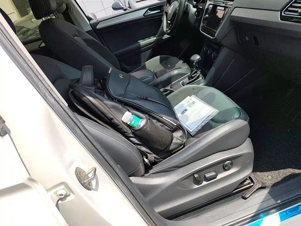 Tiguan L 2019 330TSI automatic two-wheel drive panoramic comfort version National V купить на сайте DeffCars